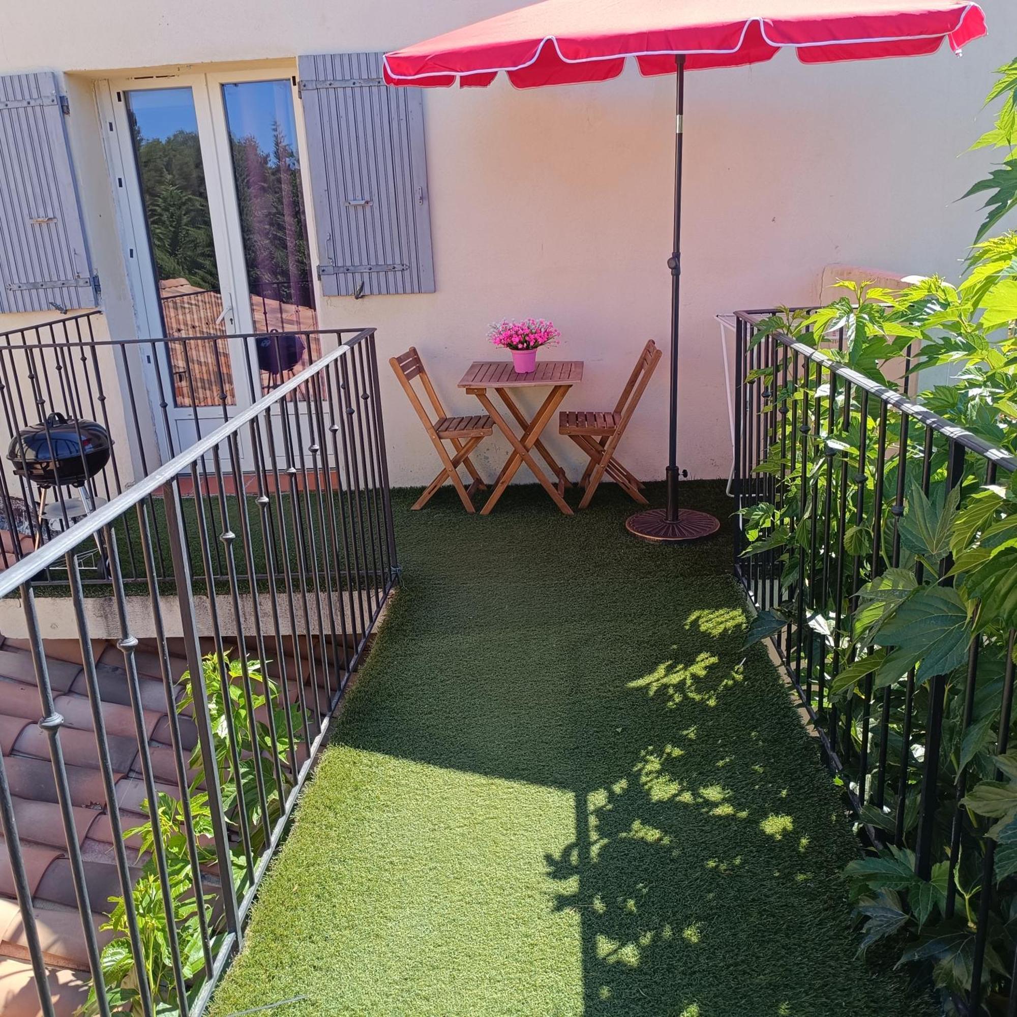 Chez Lucho Et Carole La Bastidonne